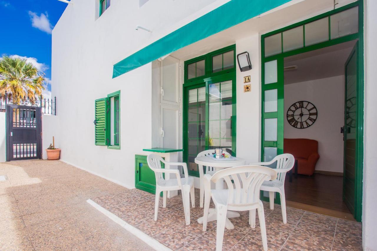 Apartamentos Haria En Puerto Del Carmen Tías Exteriör bild