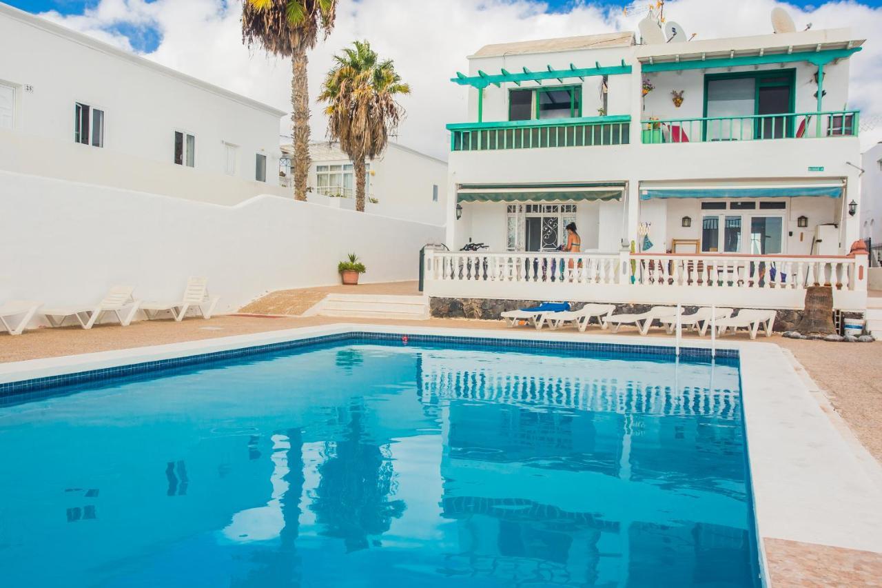 Apartamentos Haria En Puerto Del Carmen Tías Exteriör bild