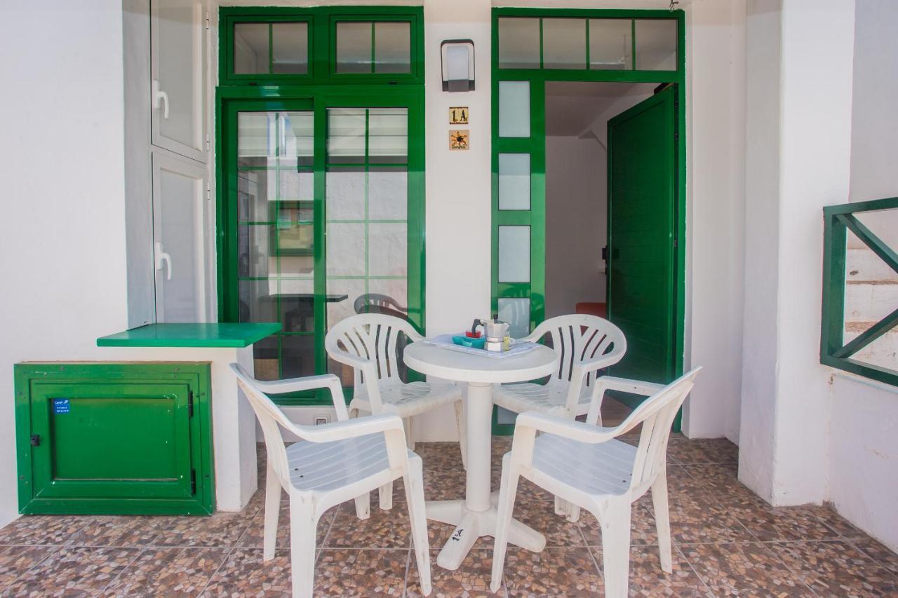 Apartamentos Haria En Puerto Del Carmen Tías Exteriör bild